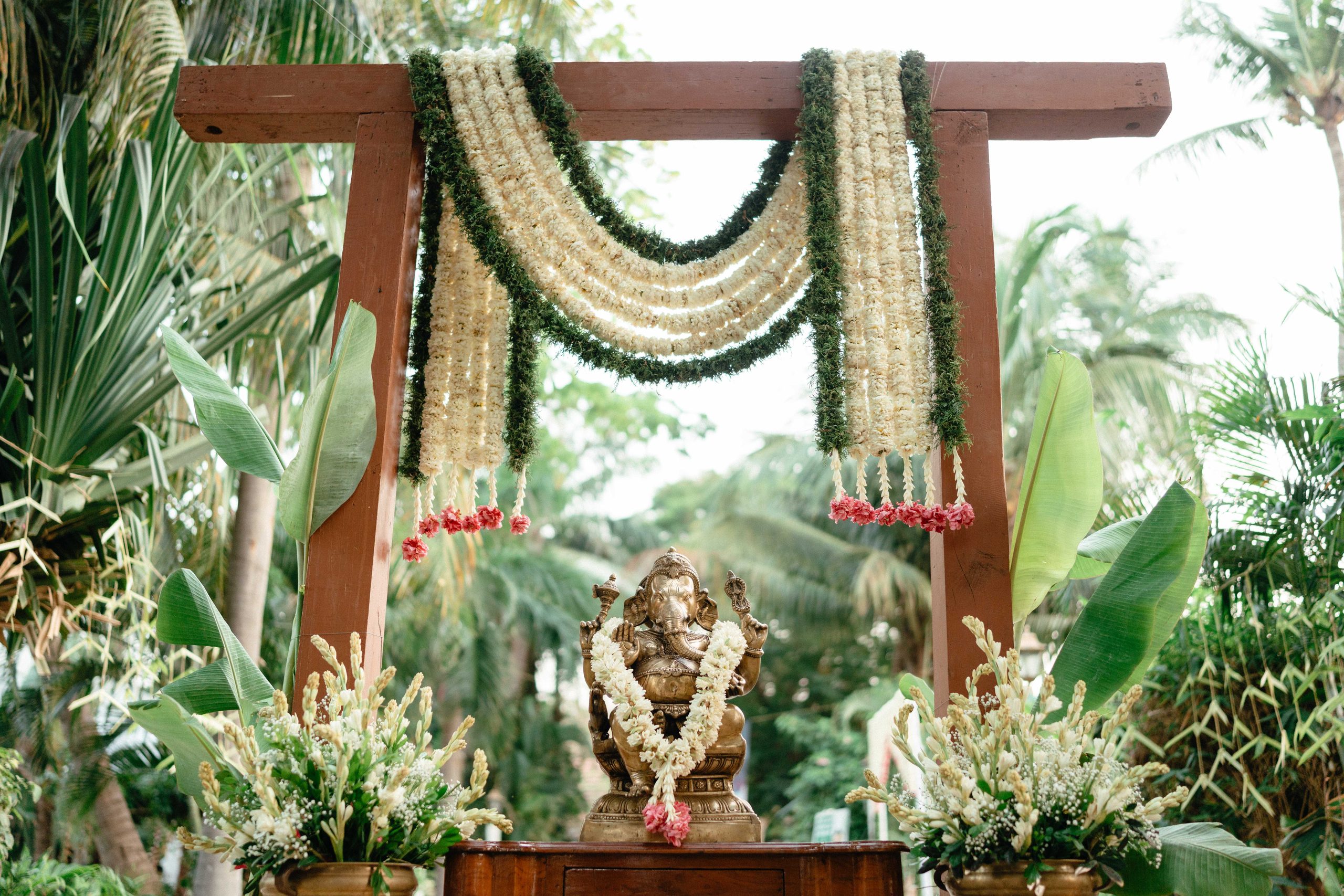 A quiet moment between the couple before the ceremony